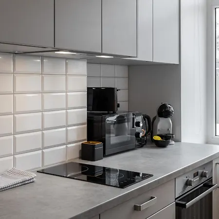 In A Renovated Property, 30 M2 Apartment *