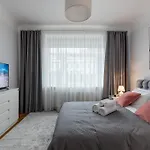 In A Renovated Property, 30 M2 Apartment
